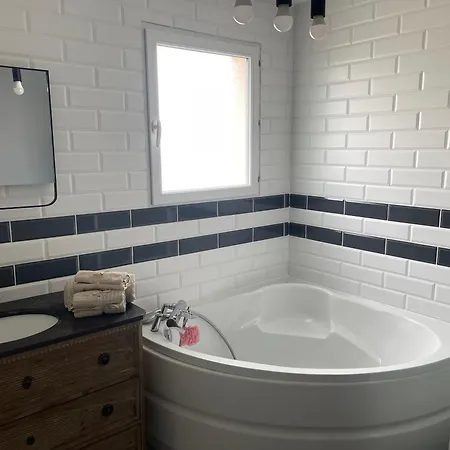 Bienvenue A La Casa Familia ! Sérignan