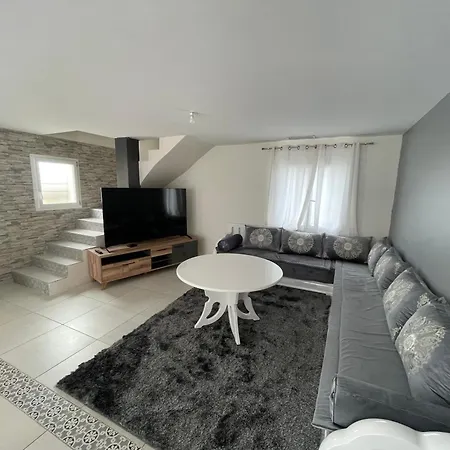 Vila Bienvenue A La Casa Familia !