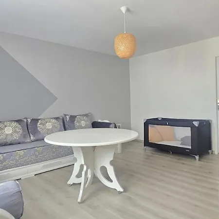 Bienvenue A La Casa Familia ! *